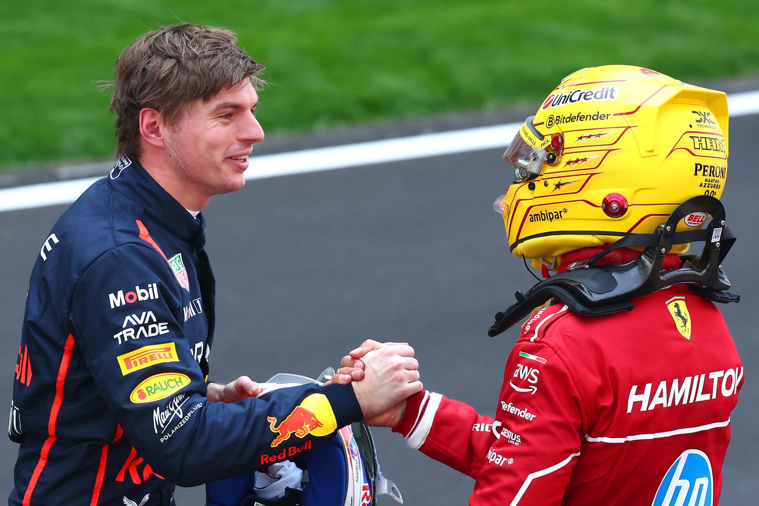 Verstappen entiende las dificultades de Hamilton en Ferrari