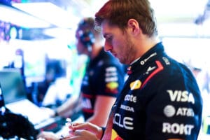 Ecclestone Backs Verstappen for Fifth F1 Title in Abu Dhabi