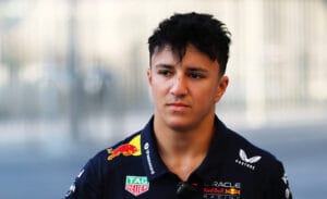 Isack Hadjar debuta con Red Bull en Yas Marina