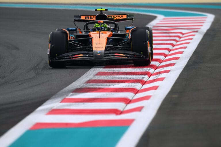 Lando Norris domina en Abu Dhabi y desafa a Verstappen