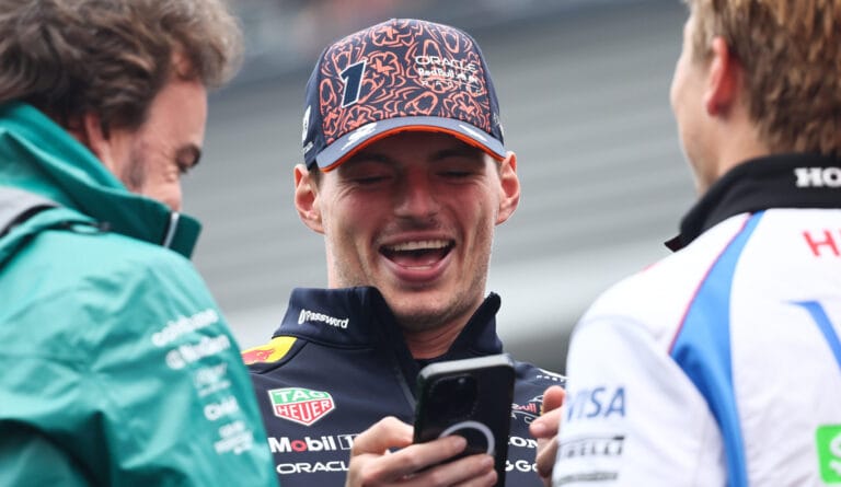 Max Verstappen aclara reunin con Toto Wolff en Cerdea