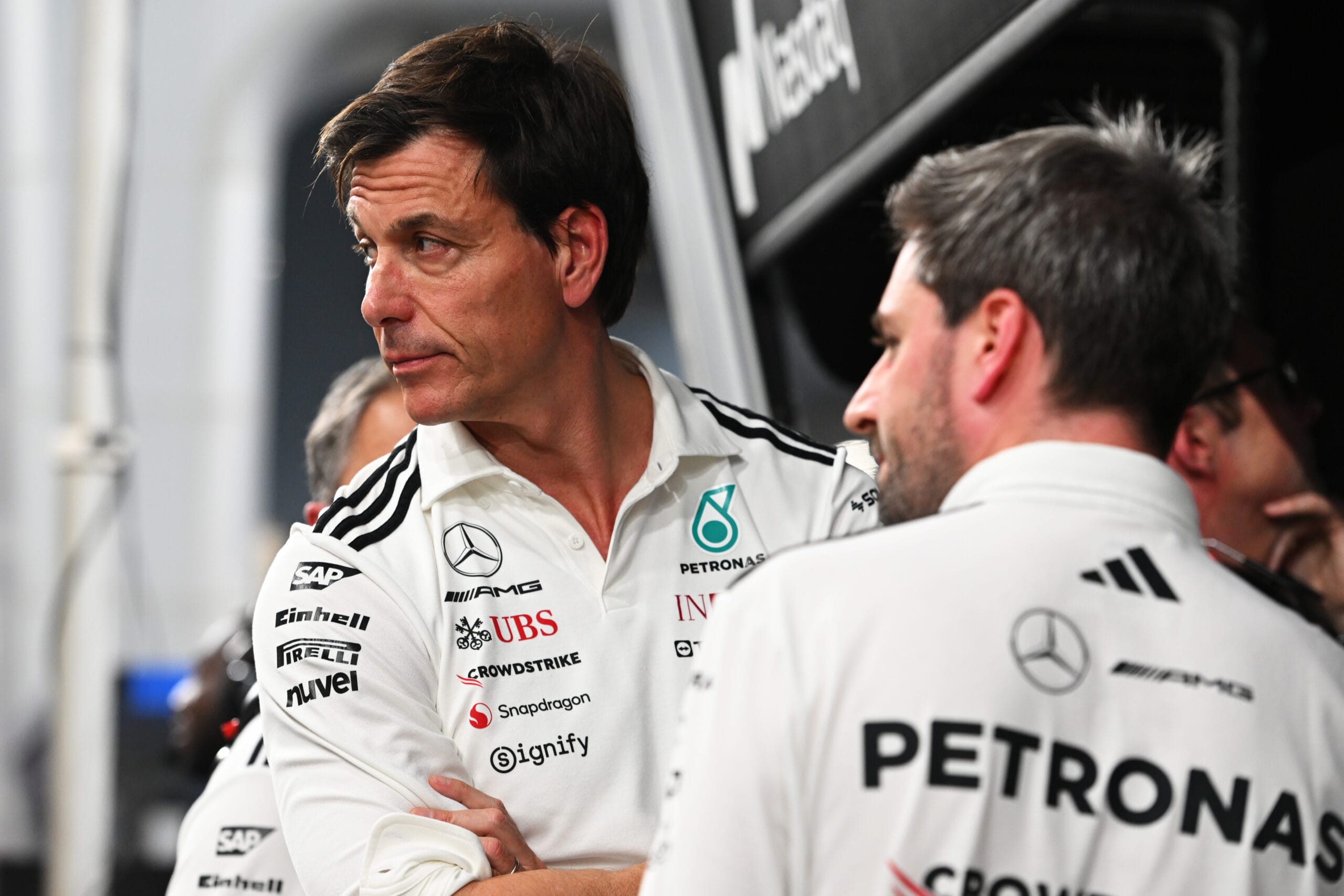 Toto Wolff planea reducir equipos clientes de Mercedes