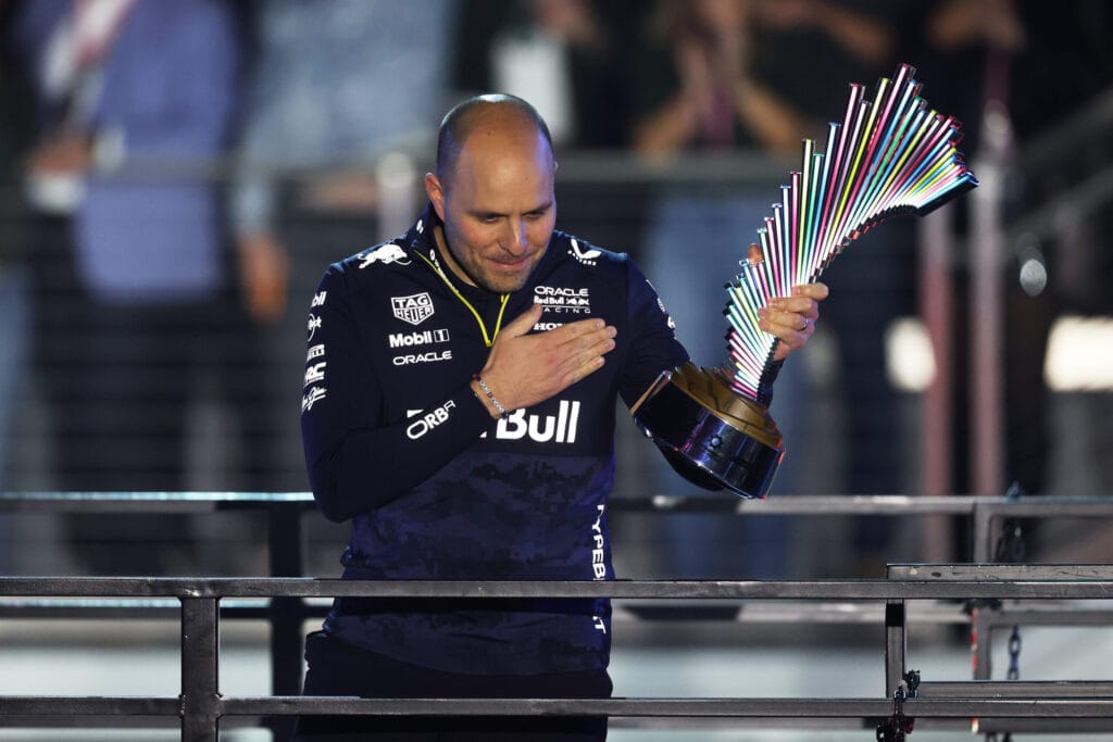 Tsunoda Praises Lambiase's Impact on Verstappen Partnership