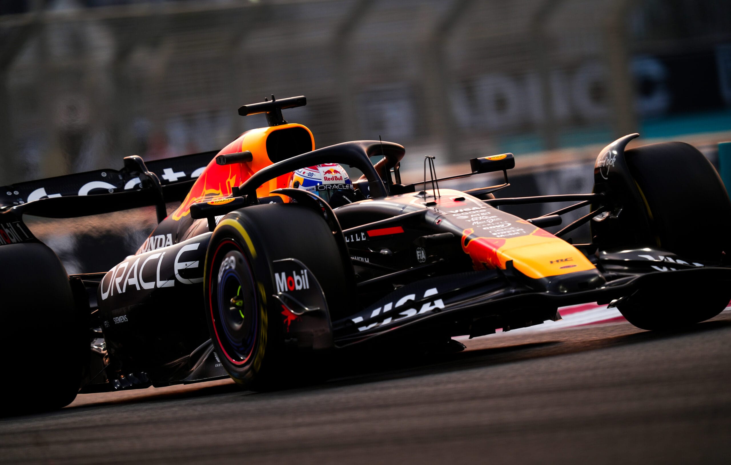 Verstappen busca ms velocidad tras ventaja de Norris en Abu Dhabi