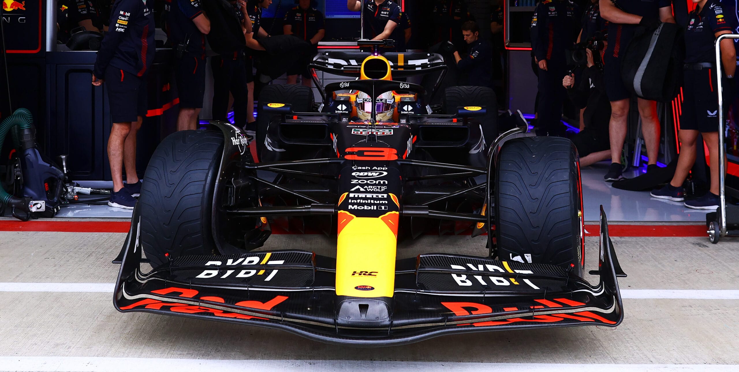 Verstappen cambia al nmero 3 en Red Bull para 2024