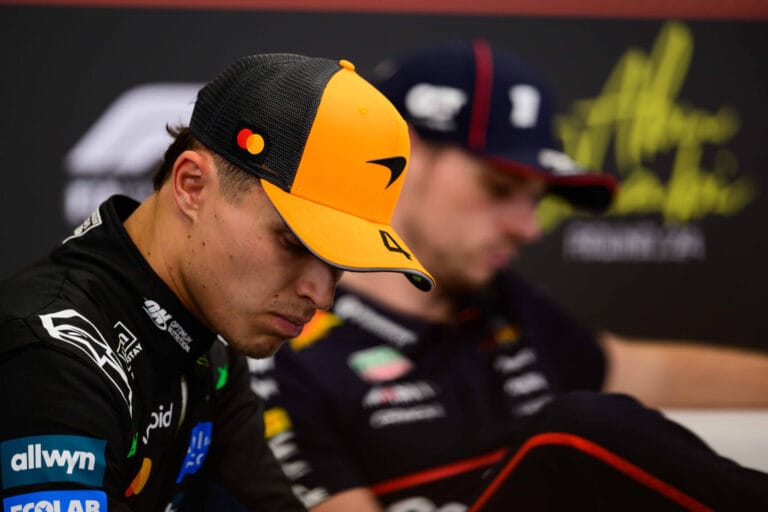 Verstappen logra pole en Abu Dhabi Marko desafa a McLaren