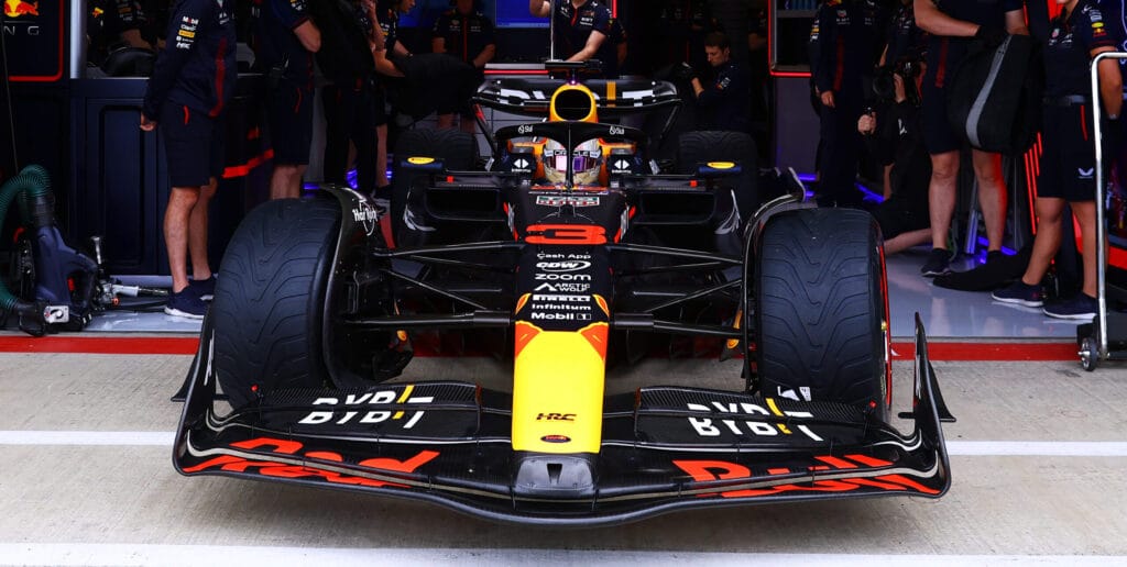 Verstappen Switches to Number 3 for 2024 Season