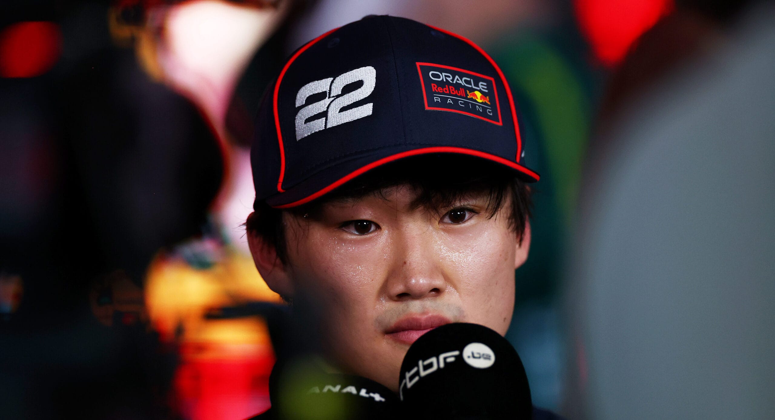 Yuki Tsunoda pierde asiento en Red Bull Isack Hadjar sube
