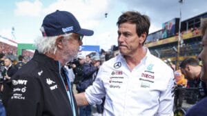 Briatore exige motores Mercedes para el renacer de Alpine