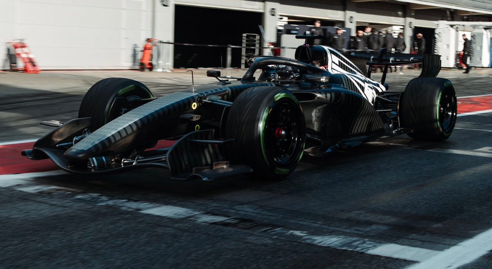 Cadillac revela su librea F1 en Times Square y Super Bowl
