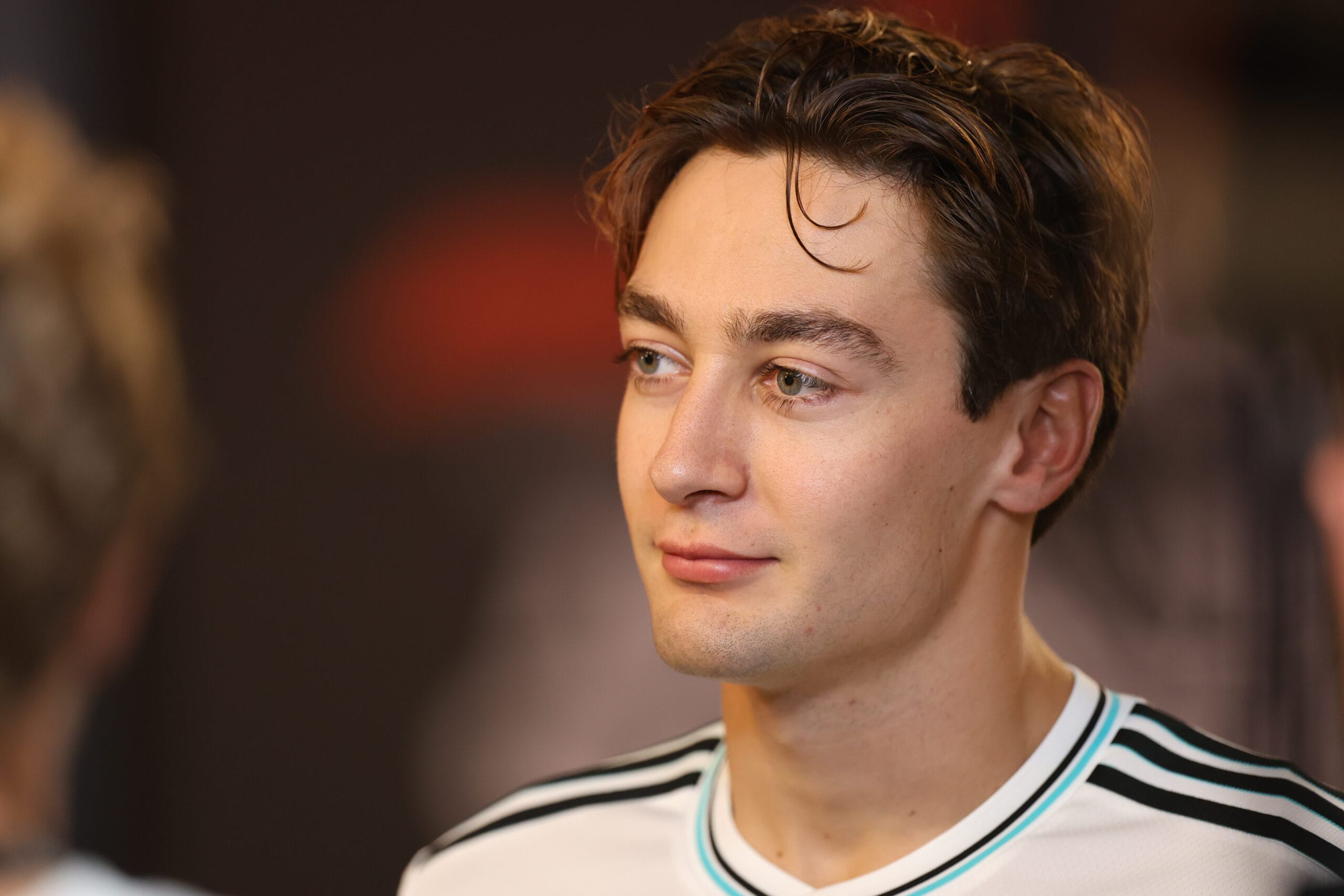 George Russell duda de la ventaja de motor de Mercedes 2026