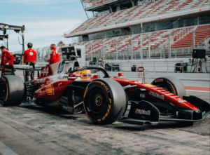Hamilton lidera pruebas en Barcelona con el nuevo SF-26