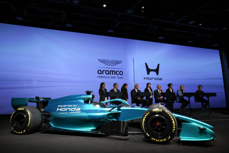 Honda Unveils 2026 Power Unit for Aston Martin