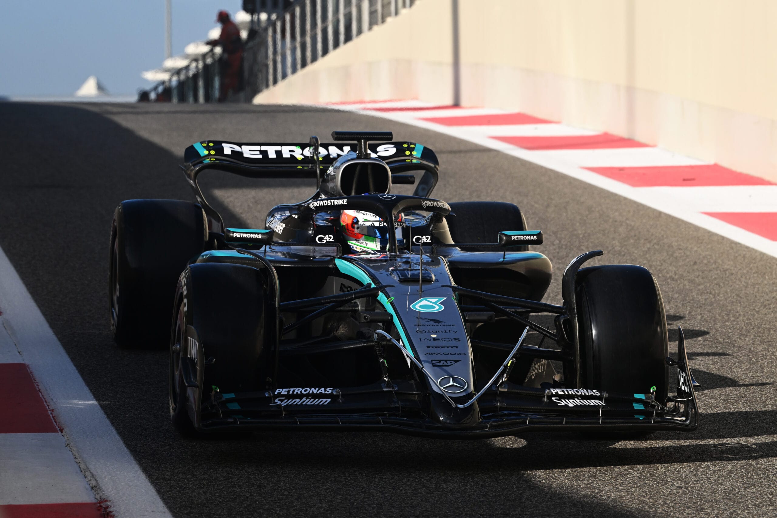 Kimi Antonelli brilla con Mercedes tras desafos europeos