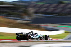 Mercedes brilla en Barcelona con el W17 en pretemporada 2026