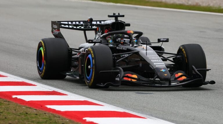 Norris debuta con el MCL40 en Barcelona