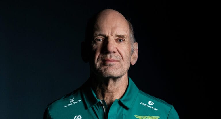 Aston Martin revela el AMR26 de Newey para 2026