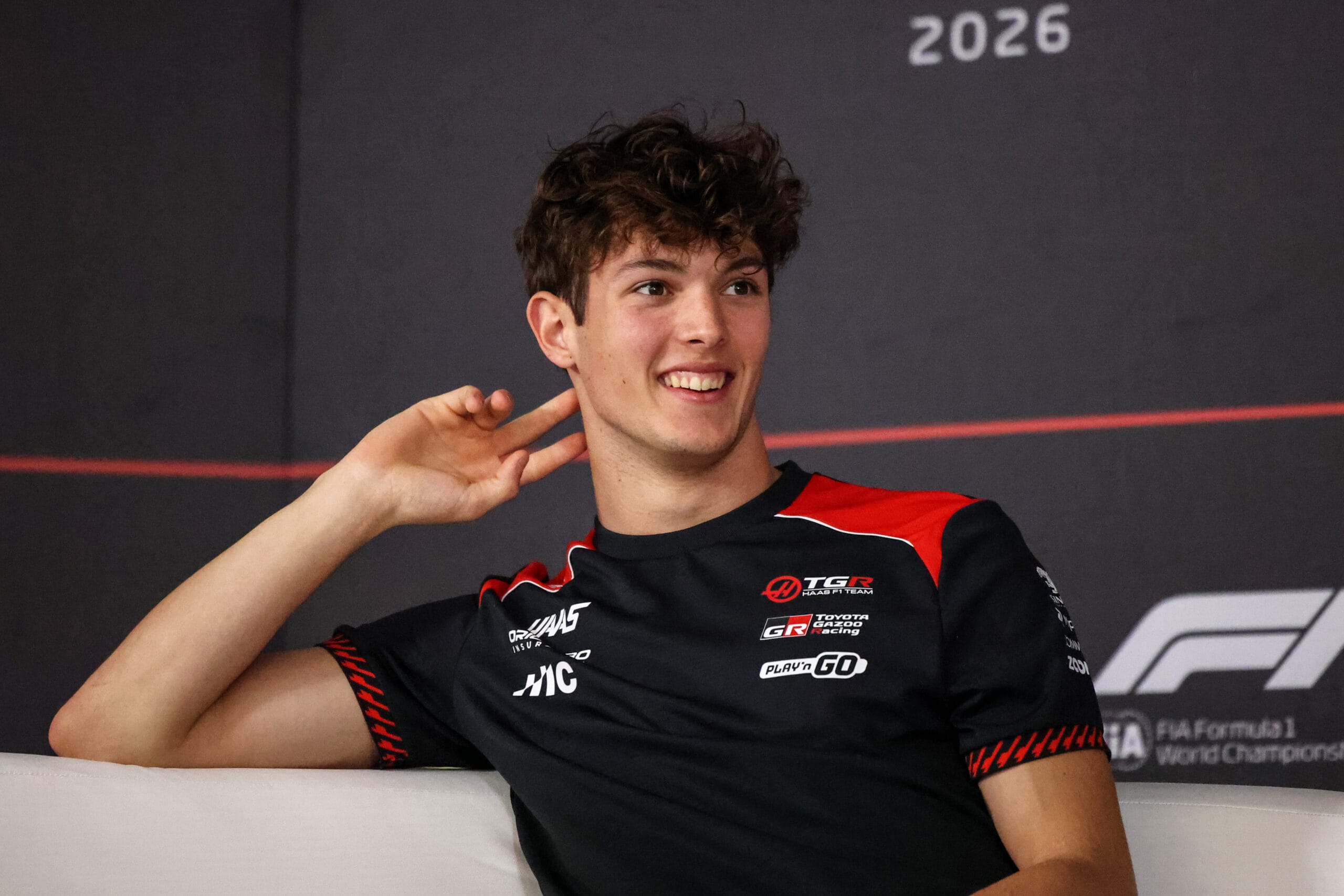 Bearman sorprendido por alern radical de Ferrari en Barin