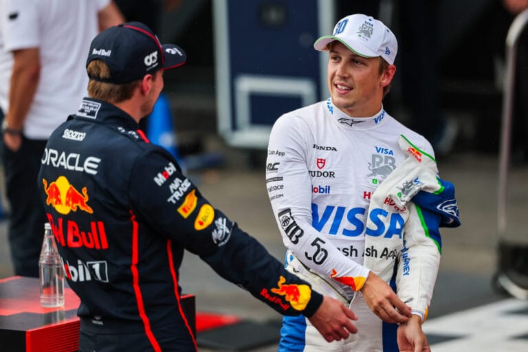 Liam Lawson agradece apoyo de Verstappen en Red Bull